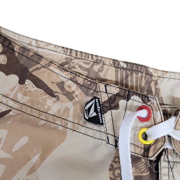 Volcom Hawaii Mod Tech Camo AOP Board‎ Shorts Mens 33 Beach Swim Trunks - Picture 5 of 15